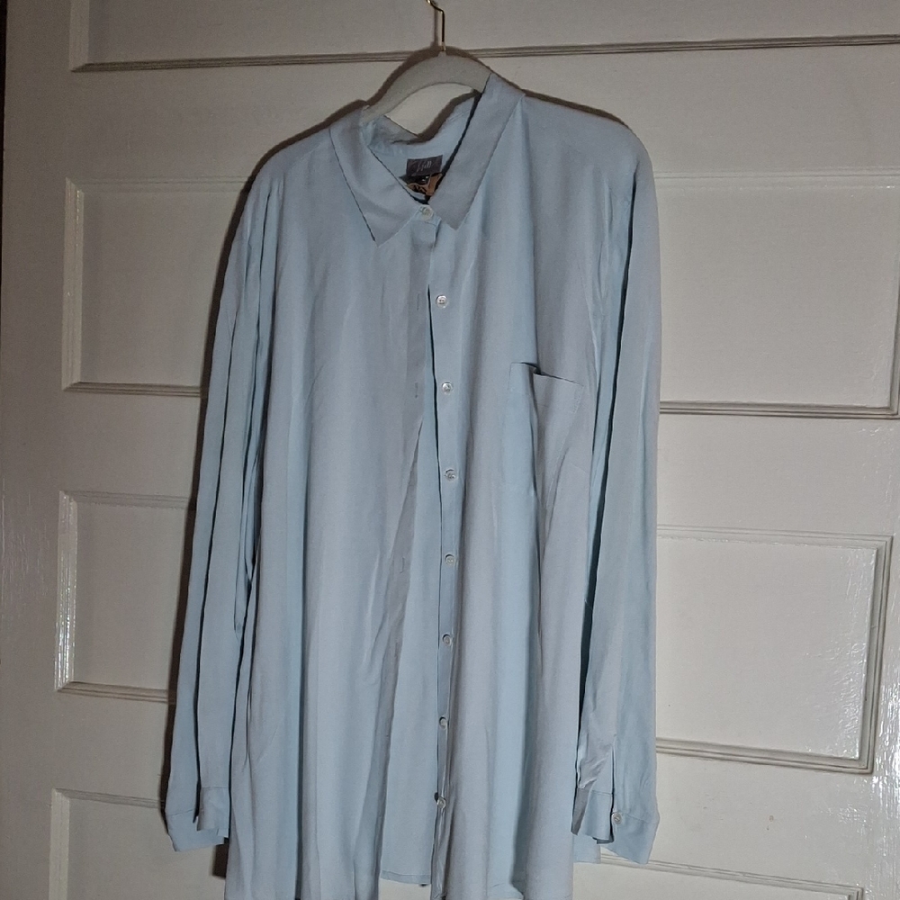 J. Jill Light Blue Button Down Shirt (Can202)